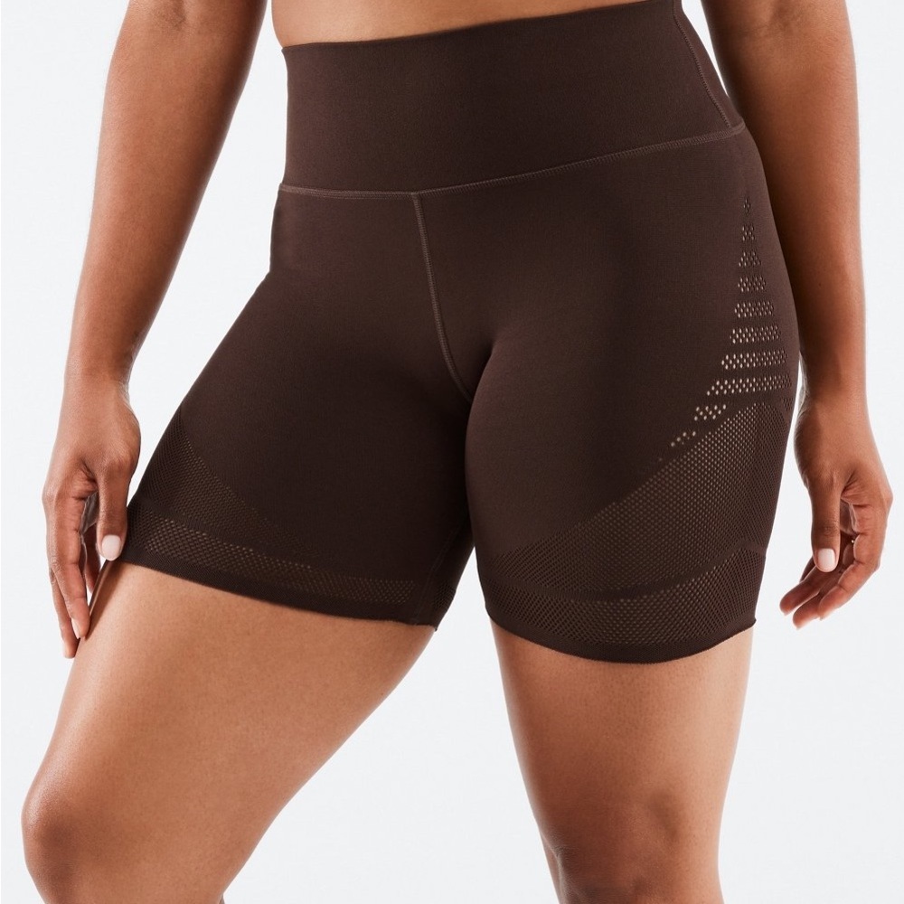 SculptKnit® High-Waisted 6'' Short
